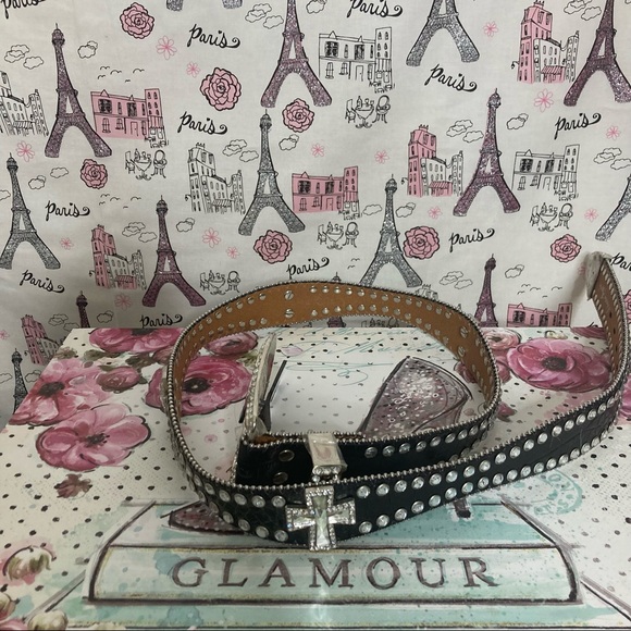 Blazin Roxx Women’s Rhinestone Western Scallop Belt - Picture 2 of 15